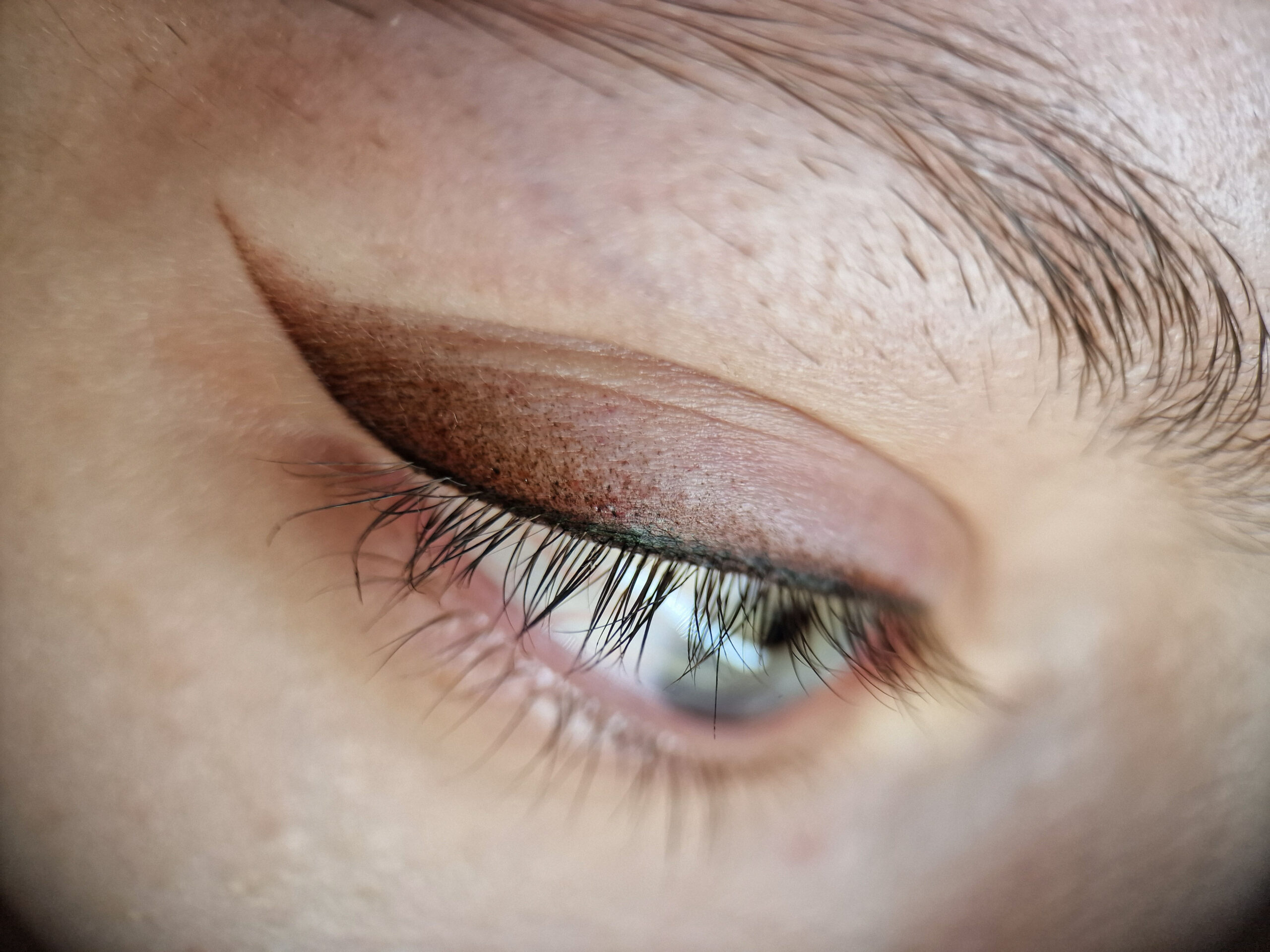 akiu voku seseliavimas